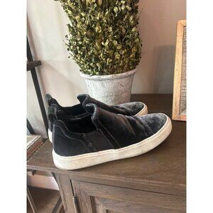 Vince Lucio Velvet Slip On Sneaker Black Mens Size 9